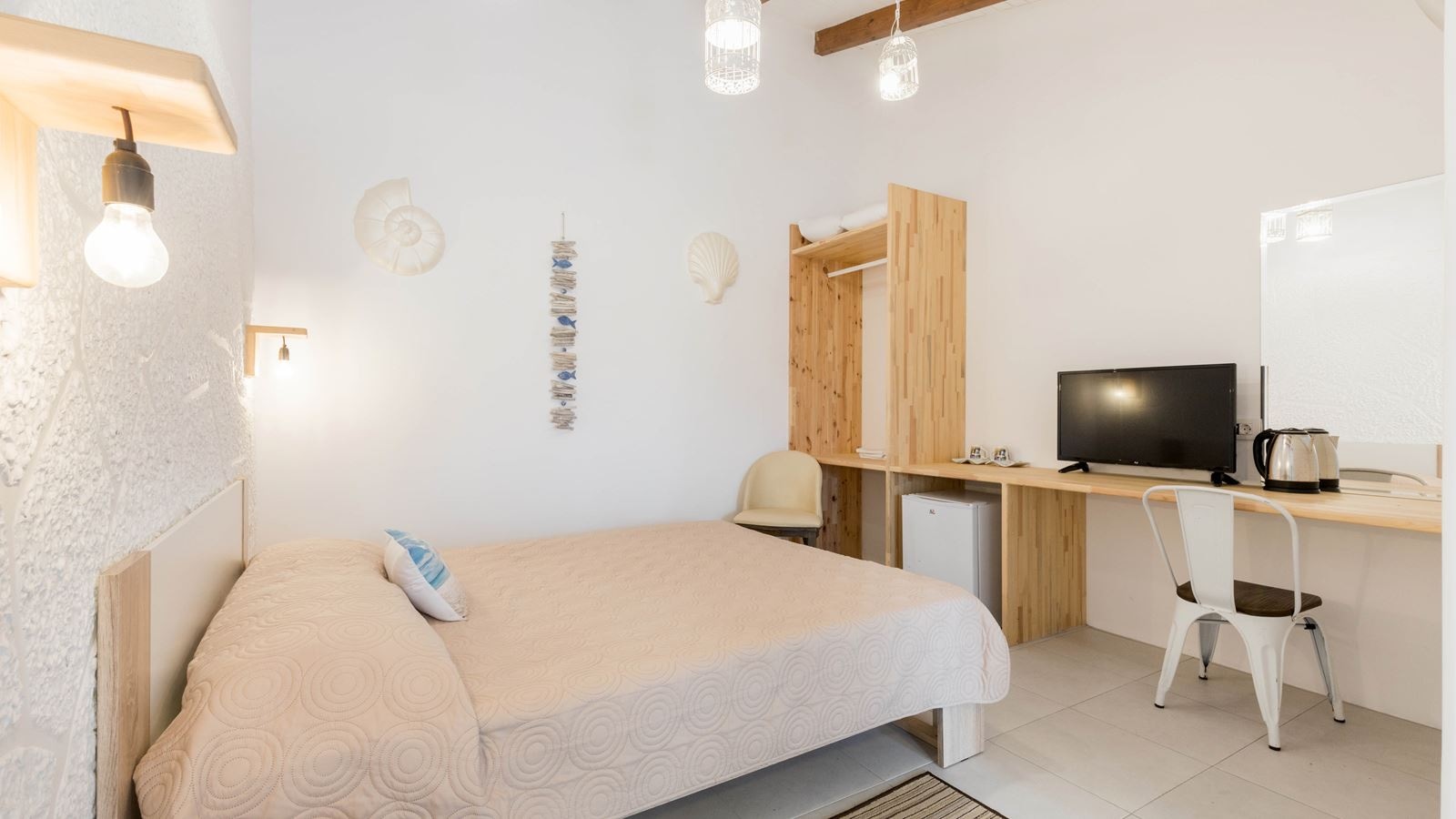 rooms-room-deluxe-double-balcony-or-terrace