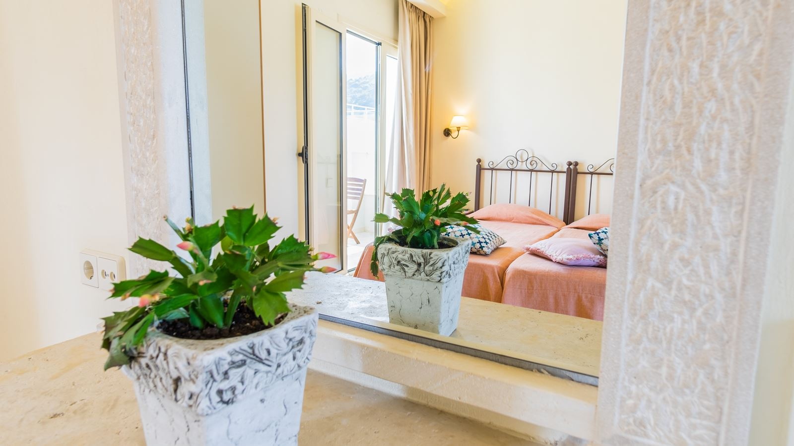 rooms-superior-studio-double-balcony-or-terrace