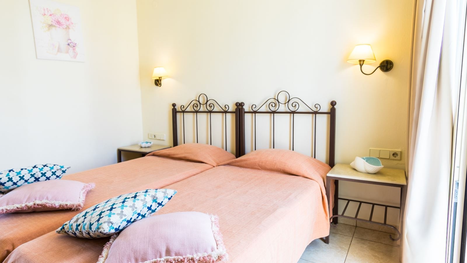 rooms-superior-studio-double-balcony-or-terrace