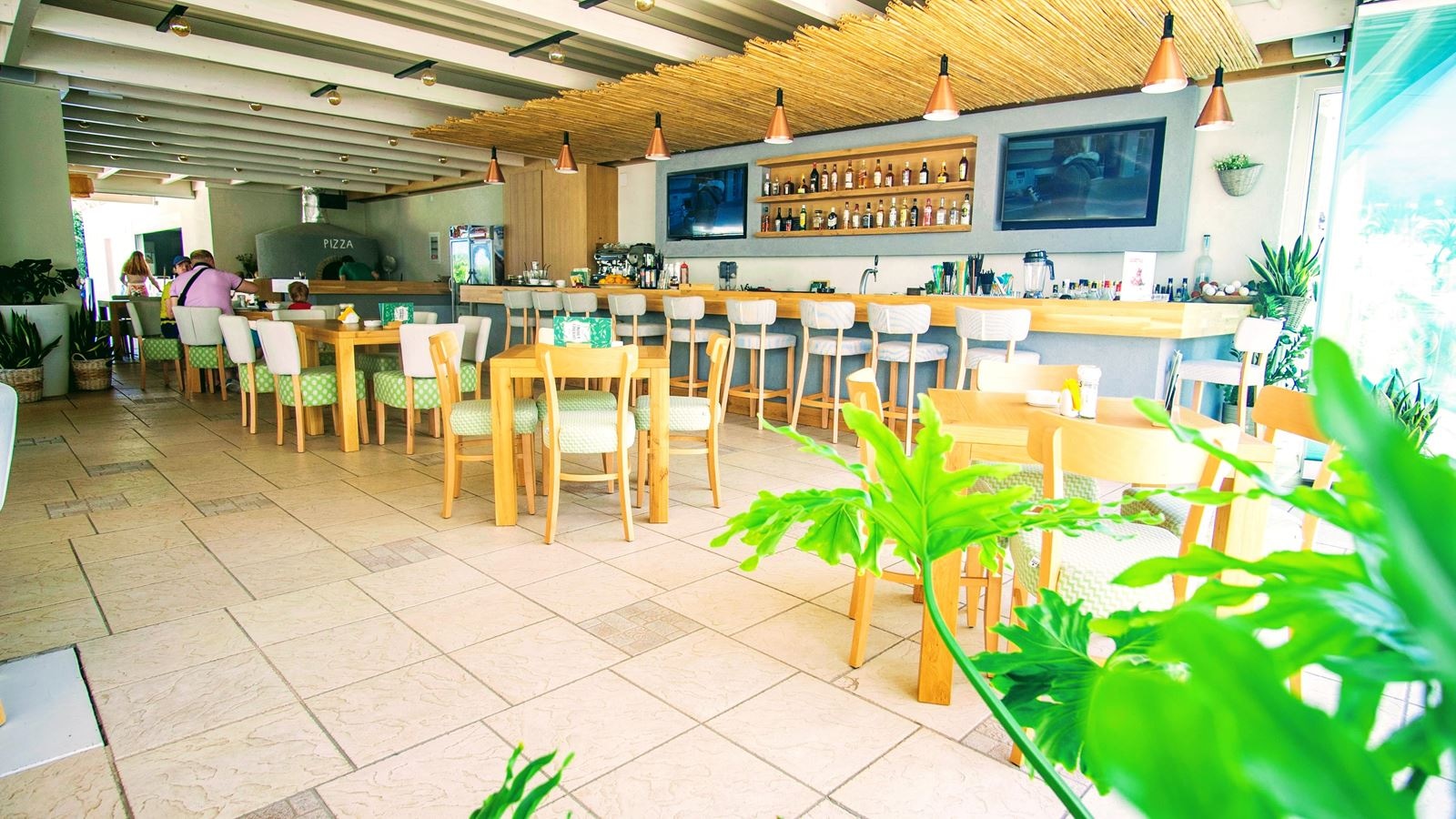 restaurants-elia-restaurant