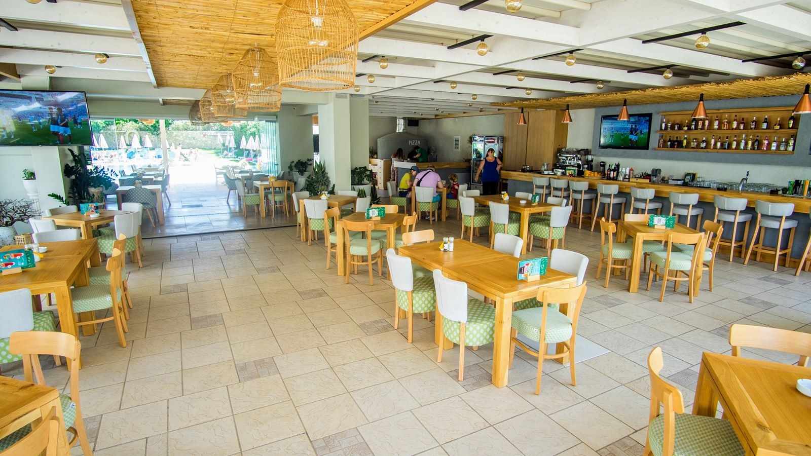 restaurants-elia-restaurant