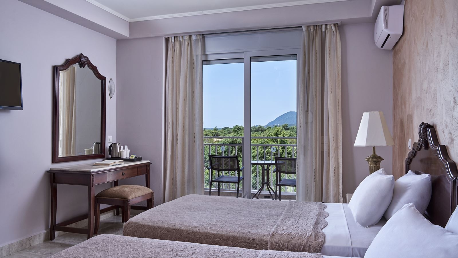 rooms-superior-room-with-garden-view