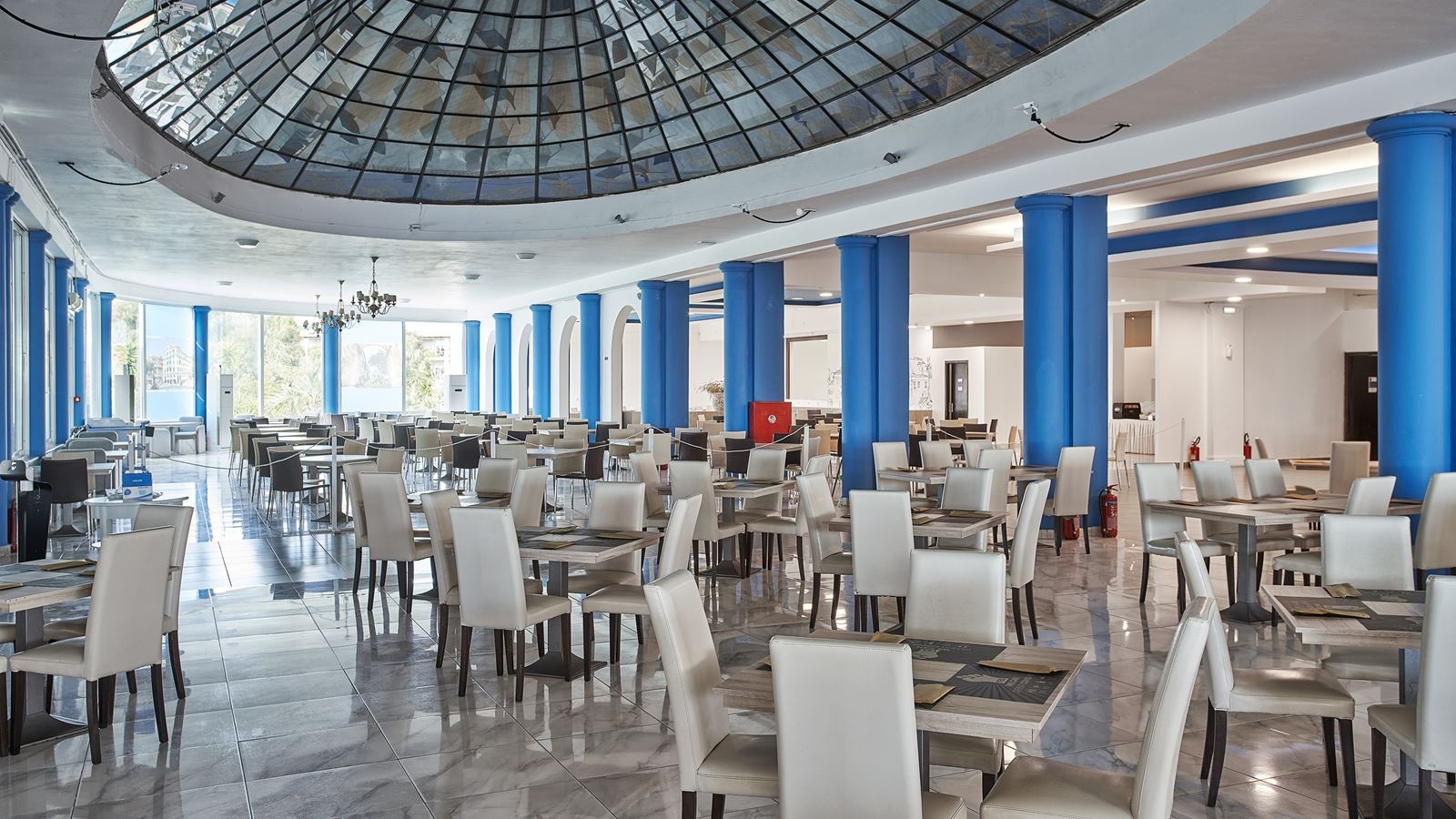 restaurants-elia-main-restaurant