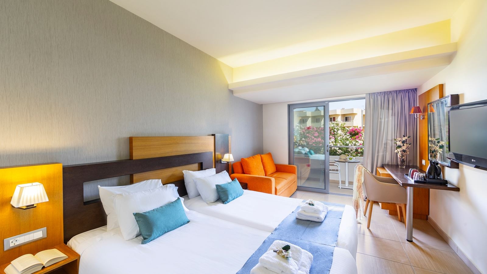 rooms-dbl-standard-room-garden-view-with-balcony-or-terrace