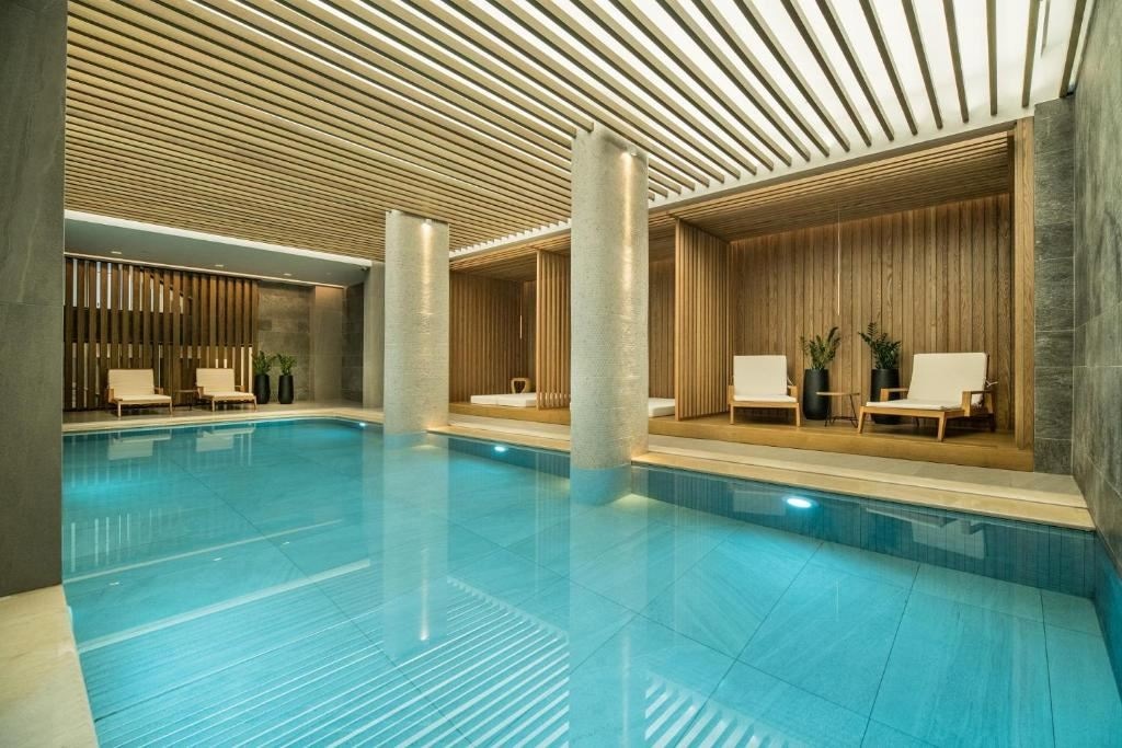 pools-indoor-pool