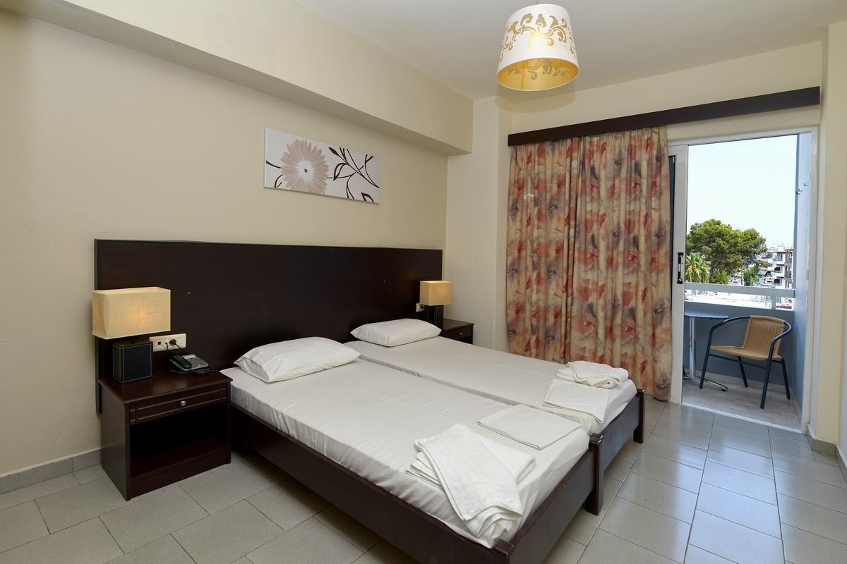 rooms-1-bedroom-apartment