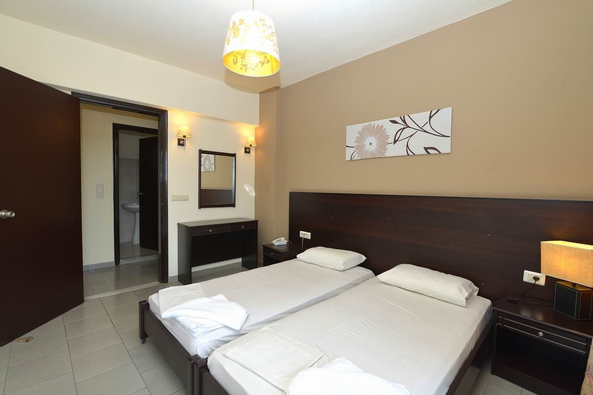 rooms-1-bedroom-apartment