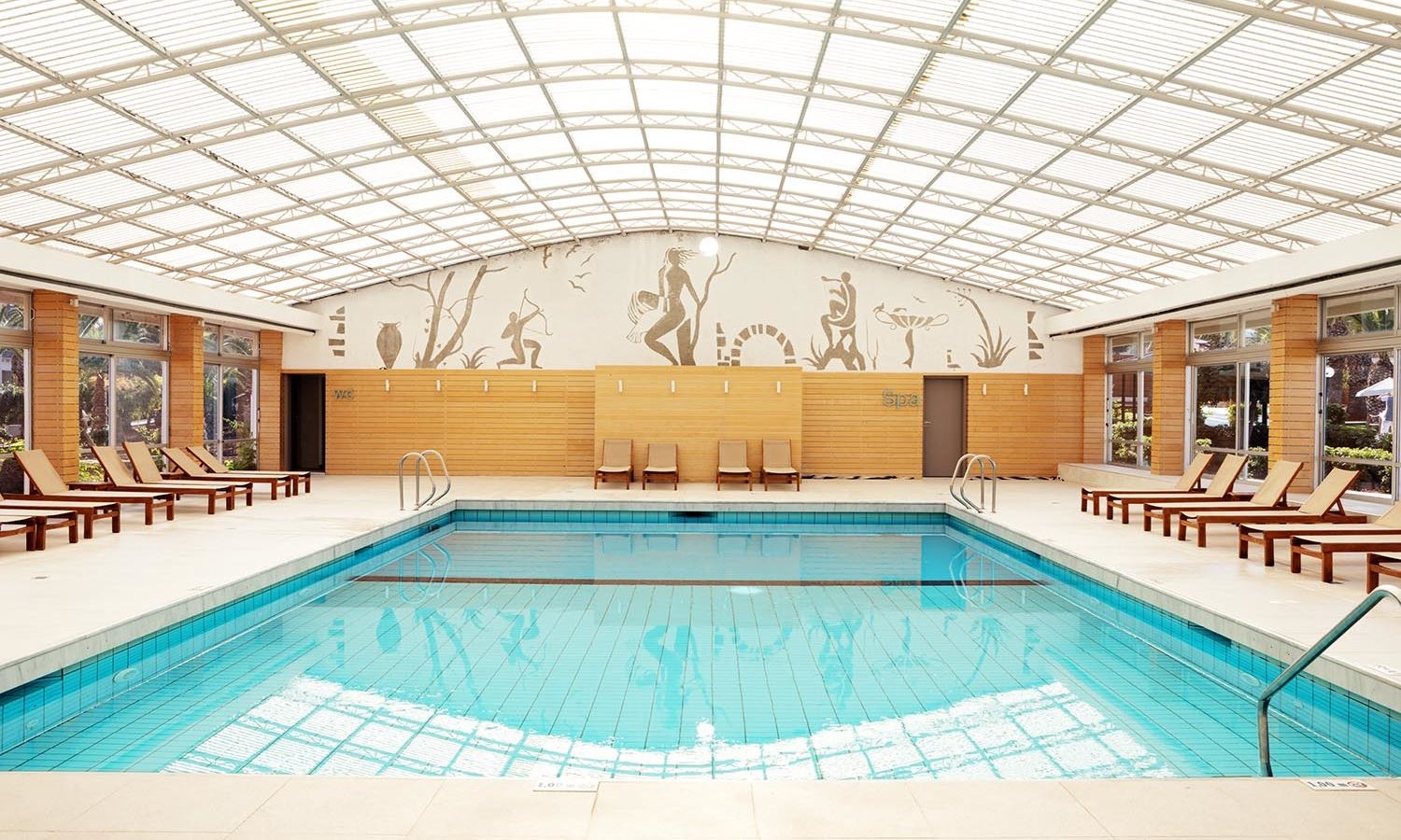 pools-indoor-pool
