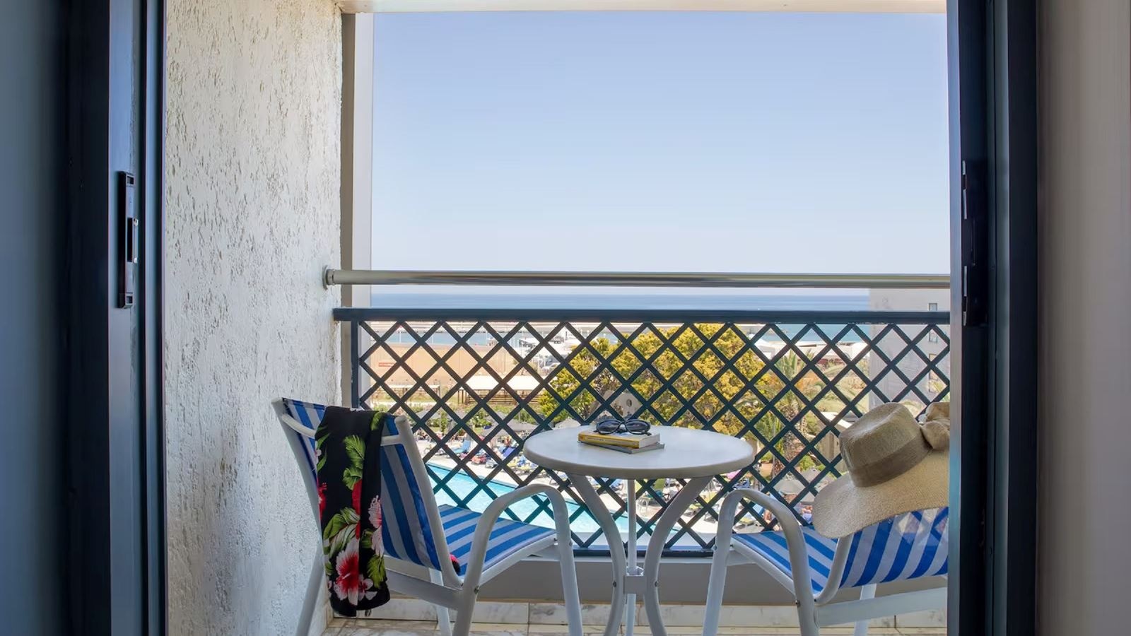 rooms-room-standard-double-seaview