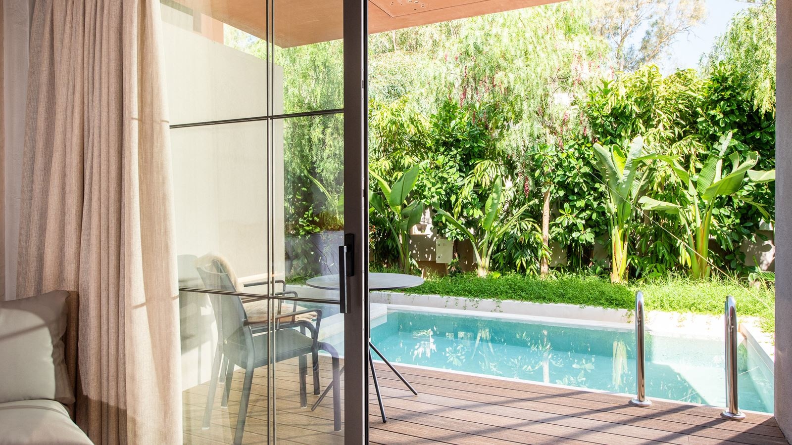 rooms-twin-room-with-private-pool