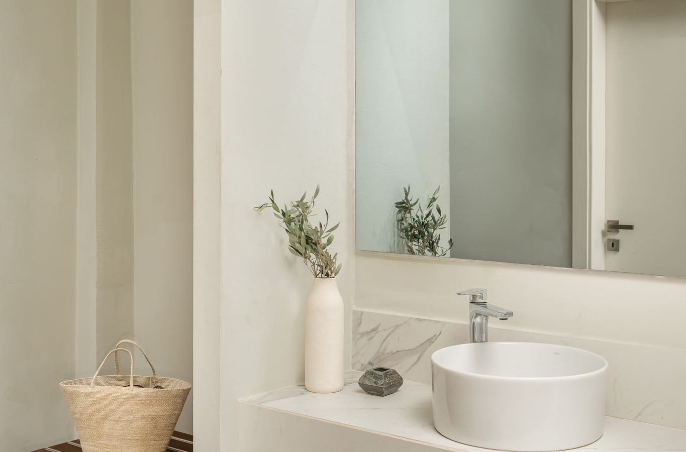 rooms-two-bedroom--family-room