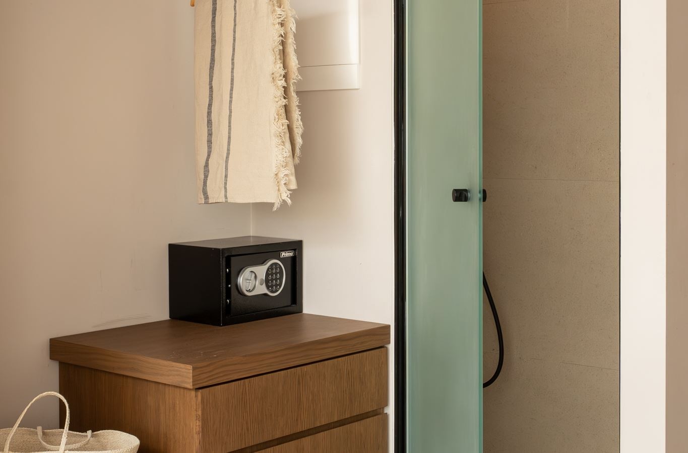 rooms-suite-classic-swimup