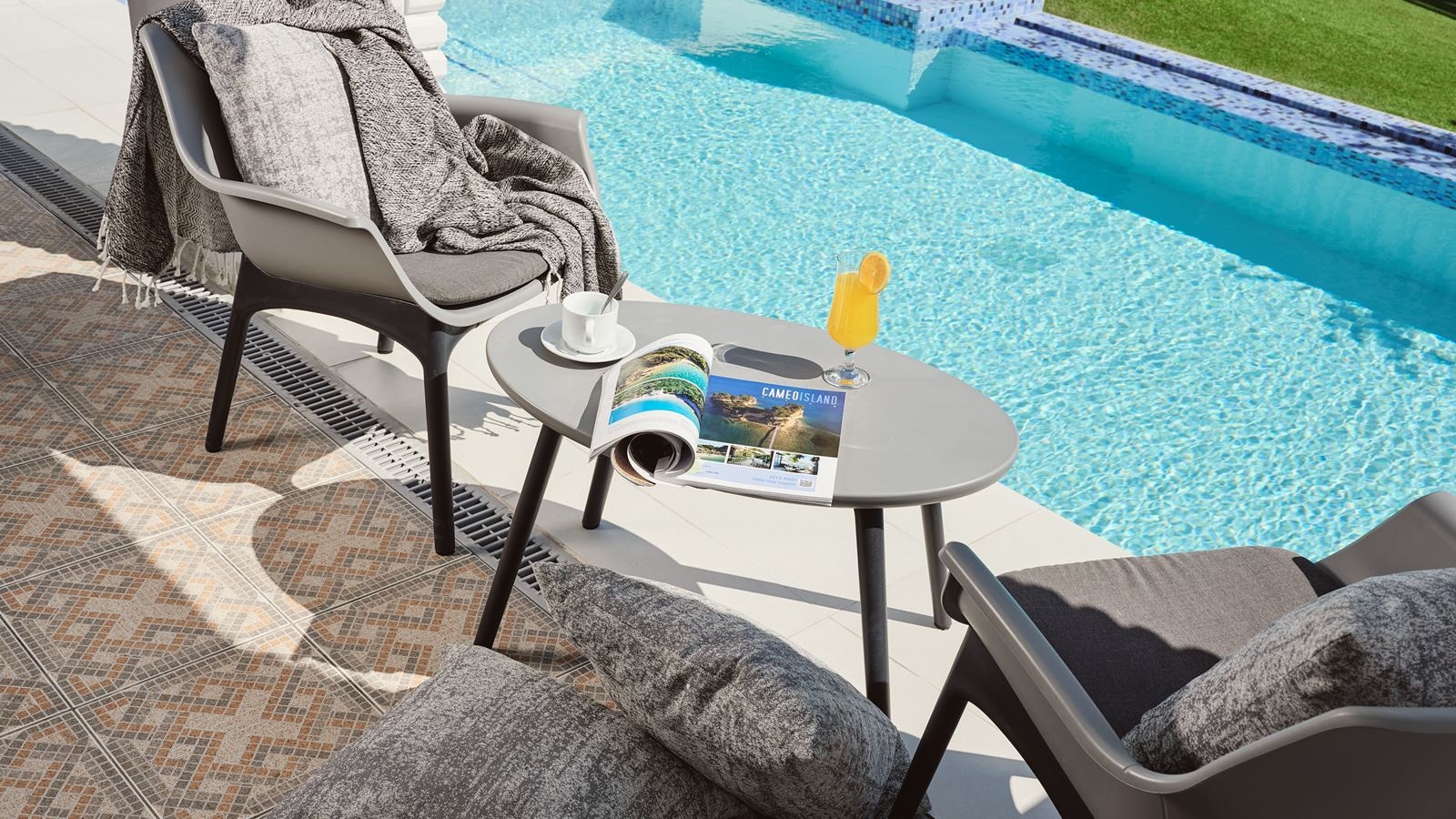 rooms-master-suite-with-private-pool