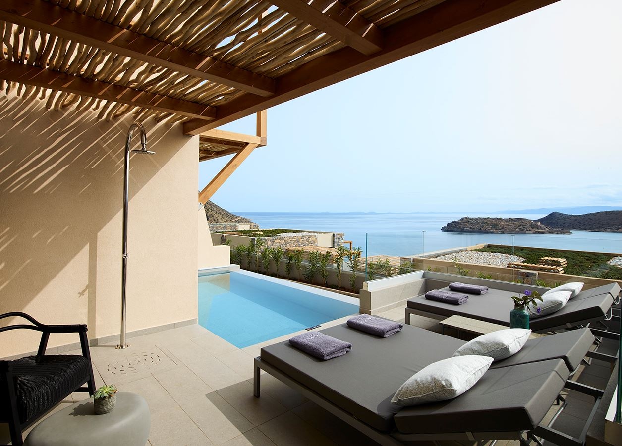 rooms-duplex-two-bedroom-suite-with-private-pool-sea-view