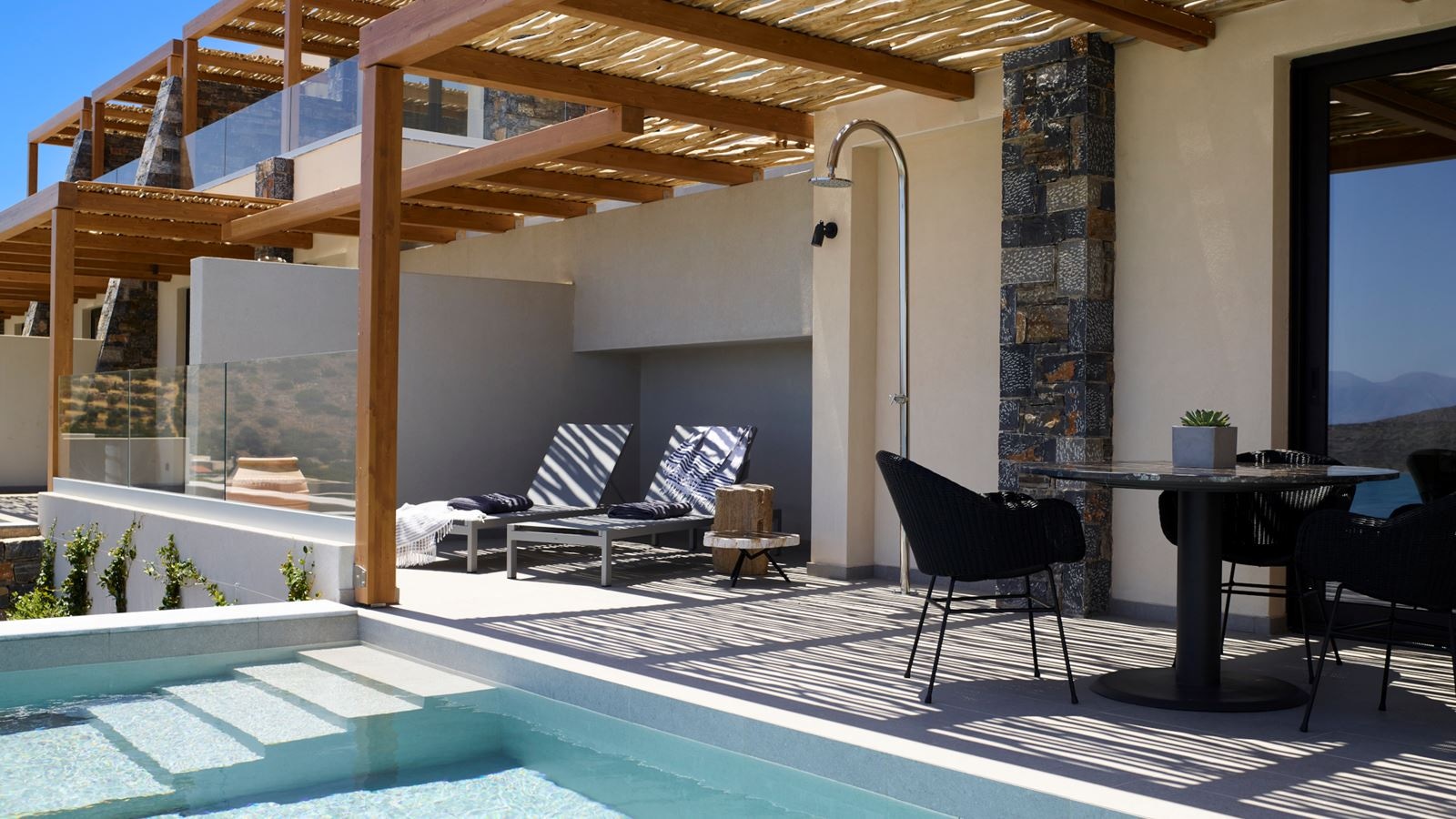 rooms-family-duplex-with-private-pool--basement-level--sea-view