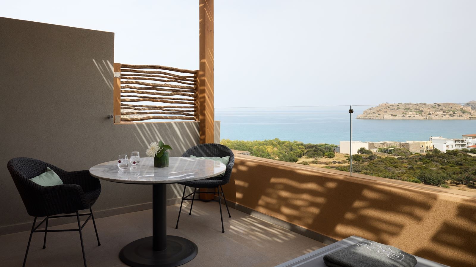 rooms-family-retreat-with-private-pool-sea-view