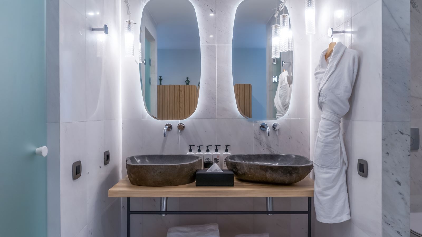 rooms-grand-suite-with-2-private-pools--outdoor-living-area-sea-view