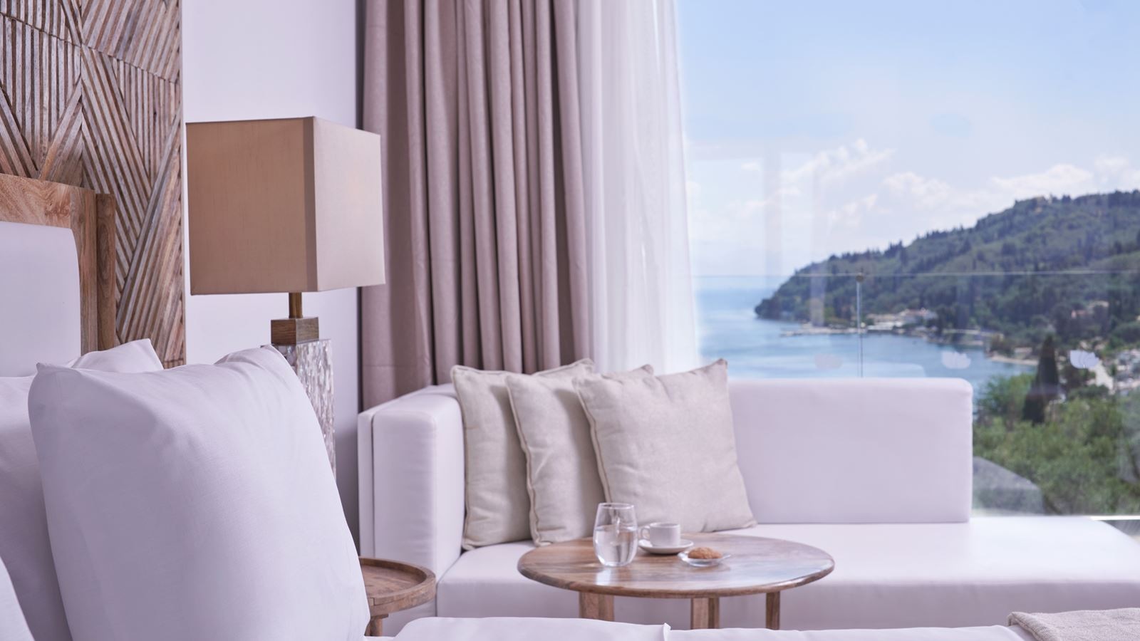 rooms-superior-double-side-sea-view
