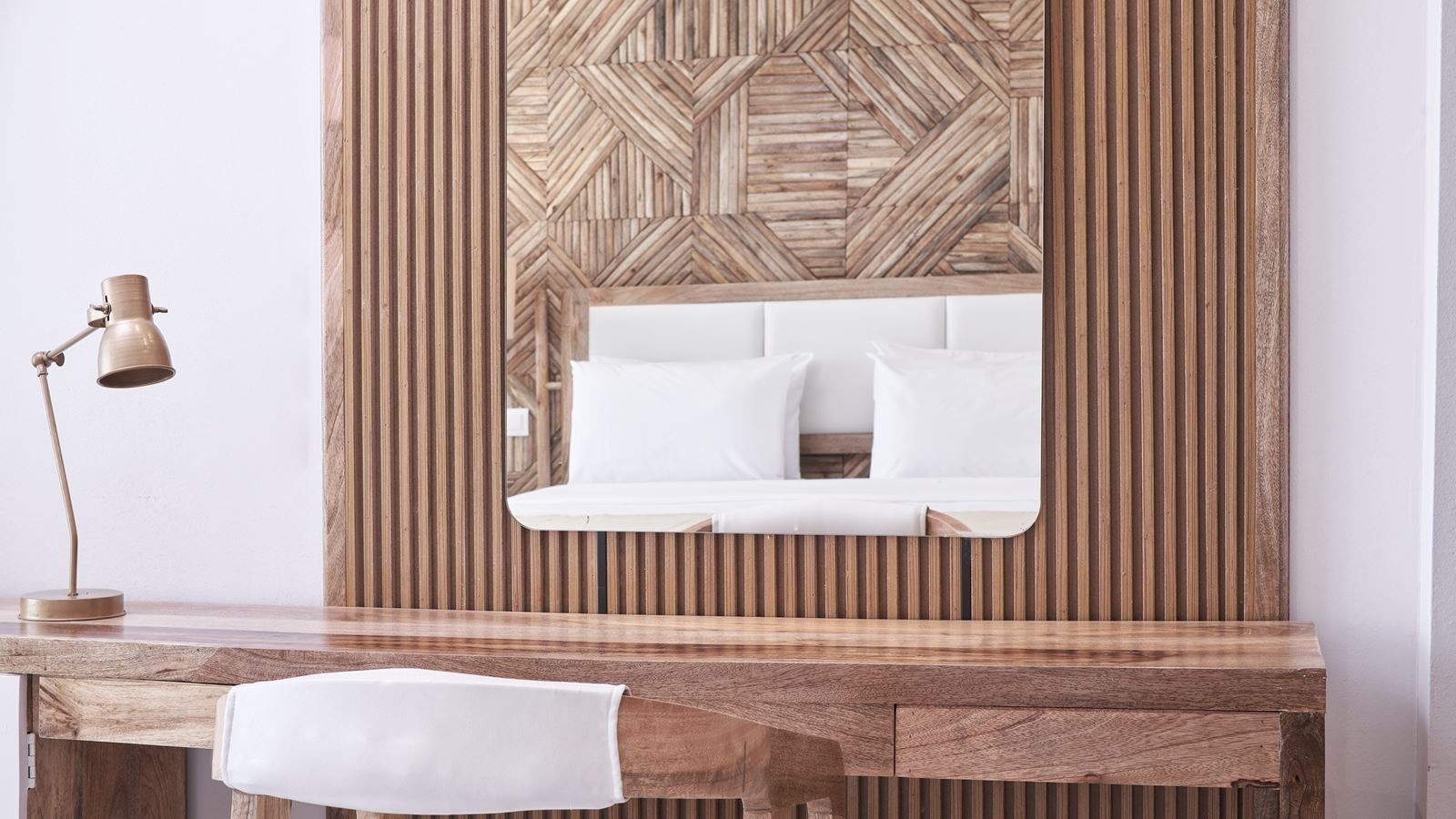 rooms-superior-double-with-plunge-pool