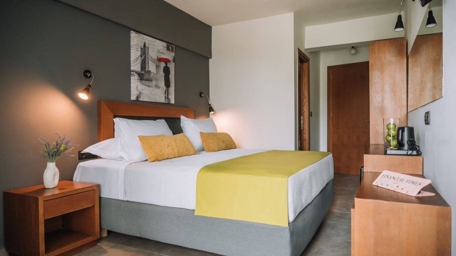 rooms-room-double-balcony