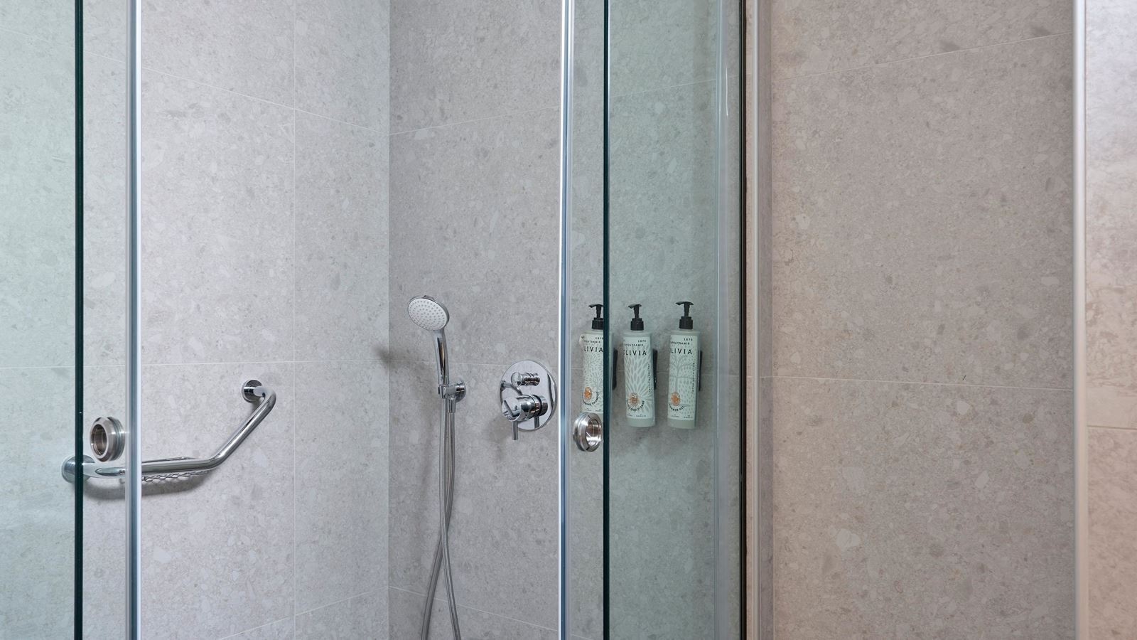 rooms-single-use-sea-view--balcony