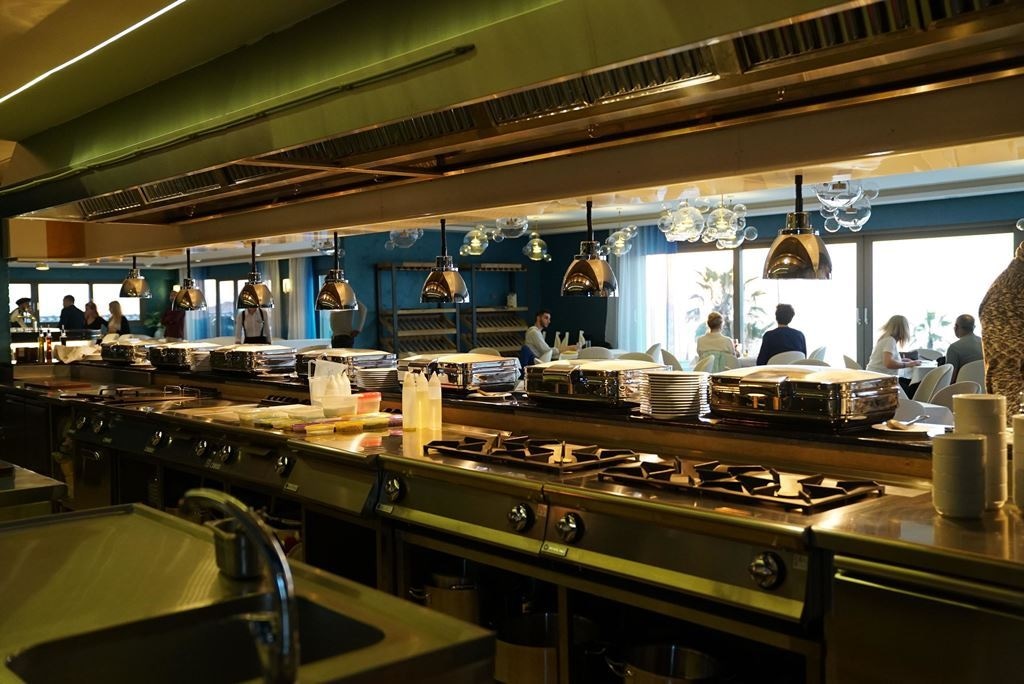 restaurants-main-building