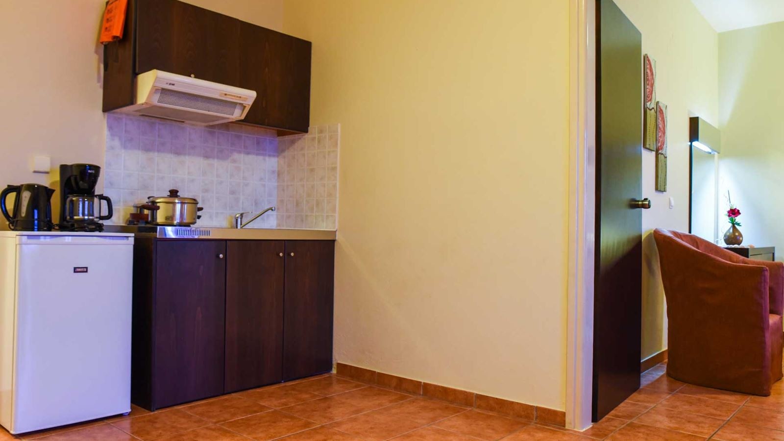 rooms-2-bedrooms-apartment-garden-view