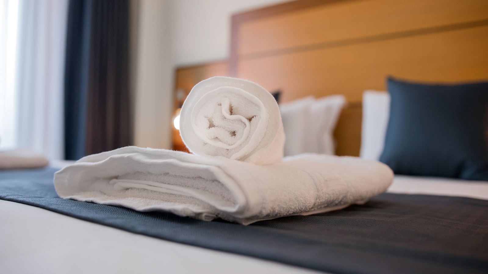 rooms-room-twin-balcony