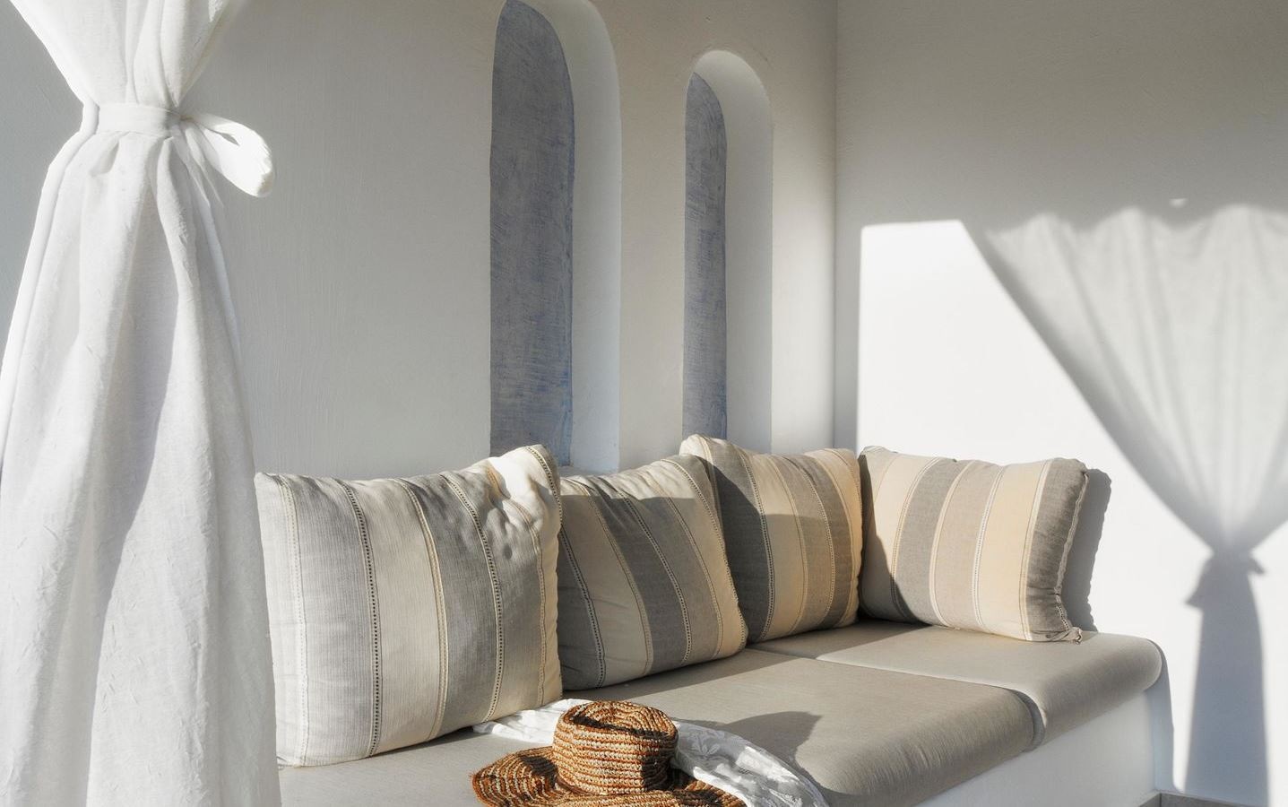 rooms-maisonette-private-pool