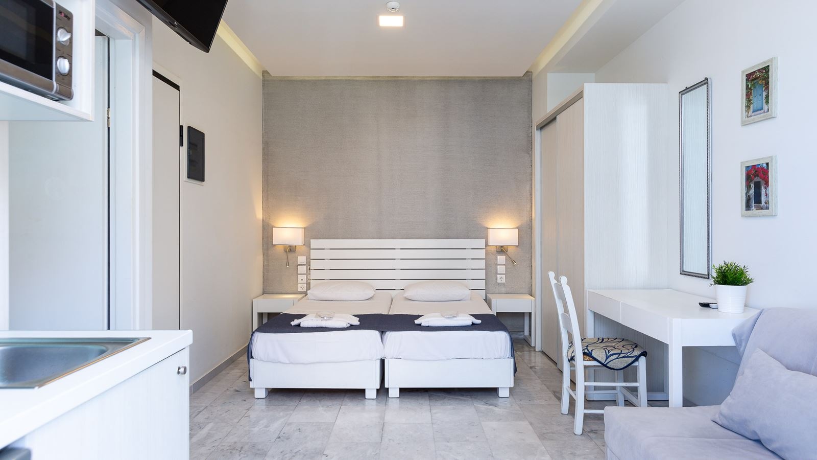 rooms-studio-side-sea-view