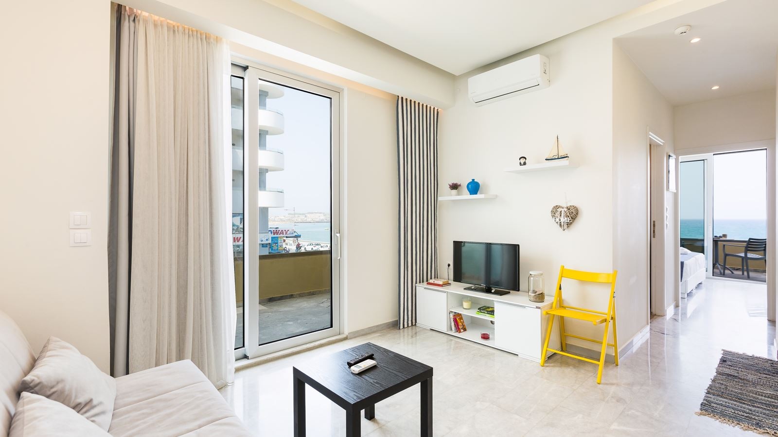 rooms-1-bedroom-apartment-sea-view