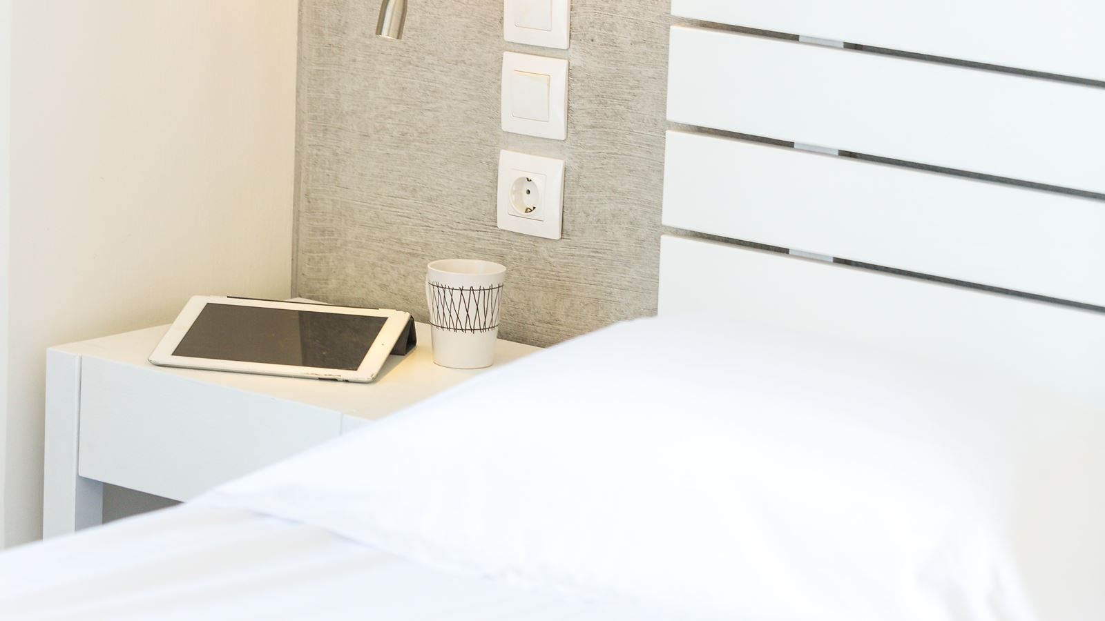 rooms-1-bedroom-apartment-side-sea-view