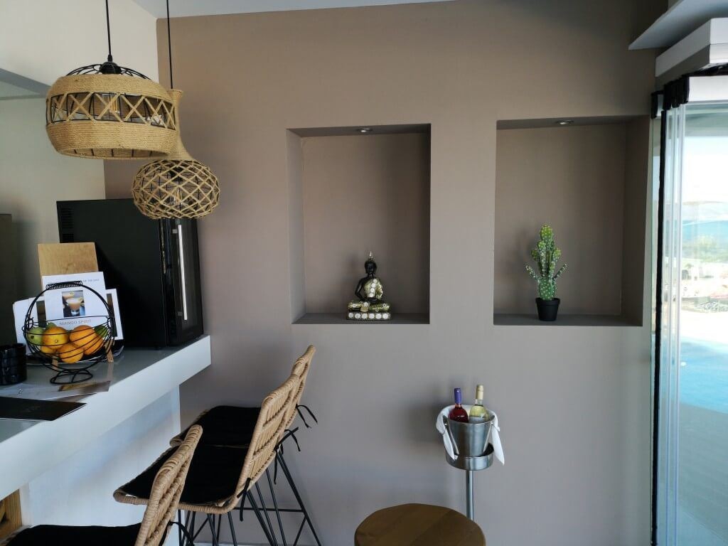 bars-main-bar-pool-bar