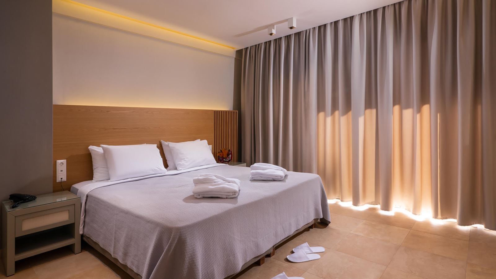 rooms-deluxe-junior-suite