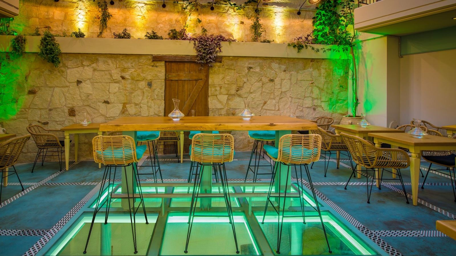 restaurants-anesis-restaurant