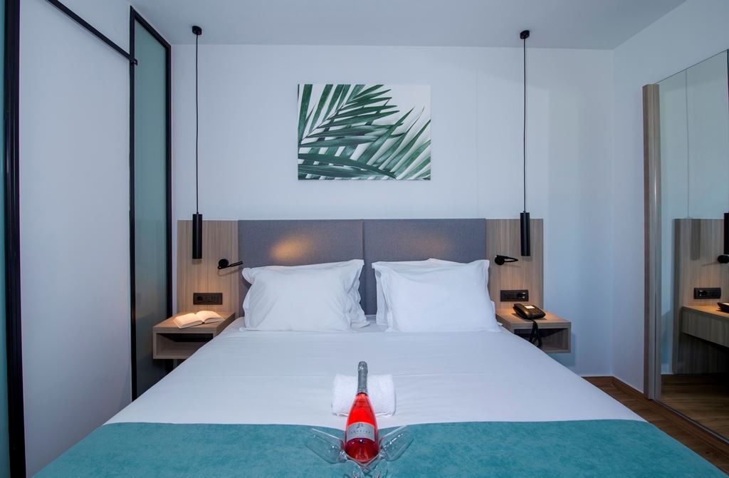 rooms-superior-double-room