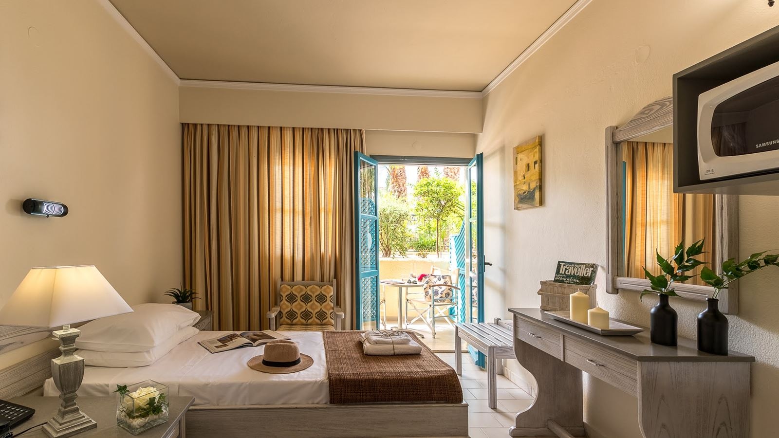 rooms-studio-superior-twin-poolview-balcony-or-terrace