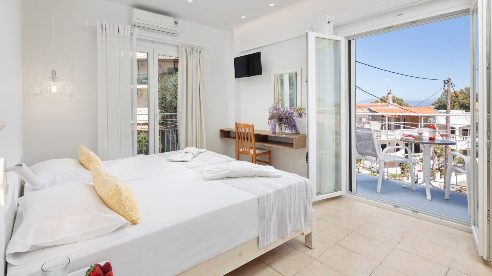 rooms-superior-twindouble-studio-with-sea-view