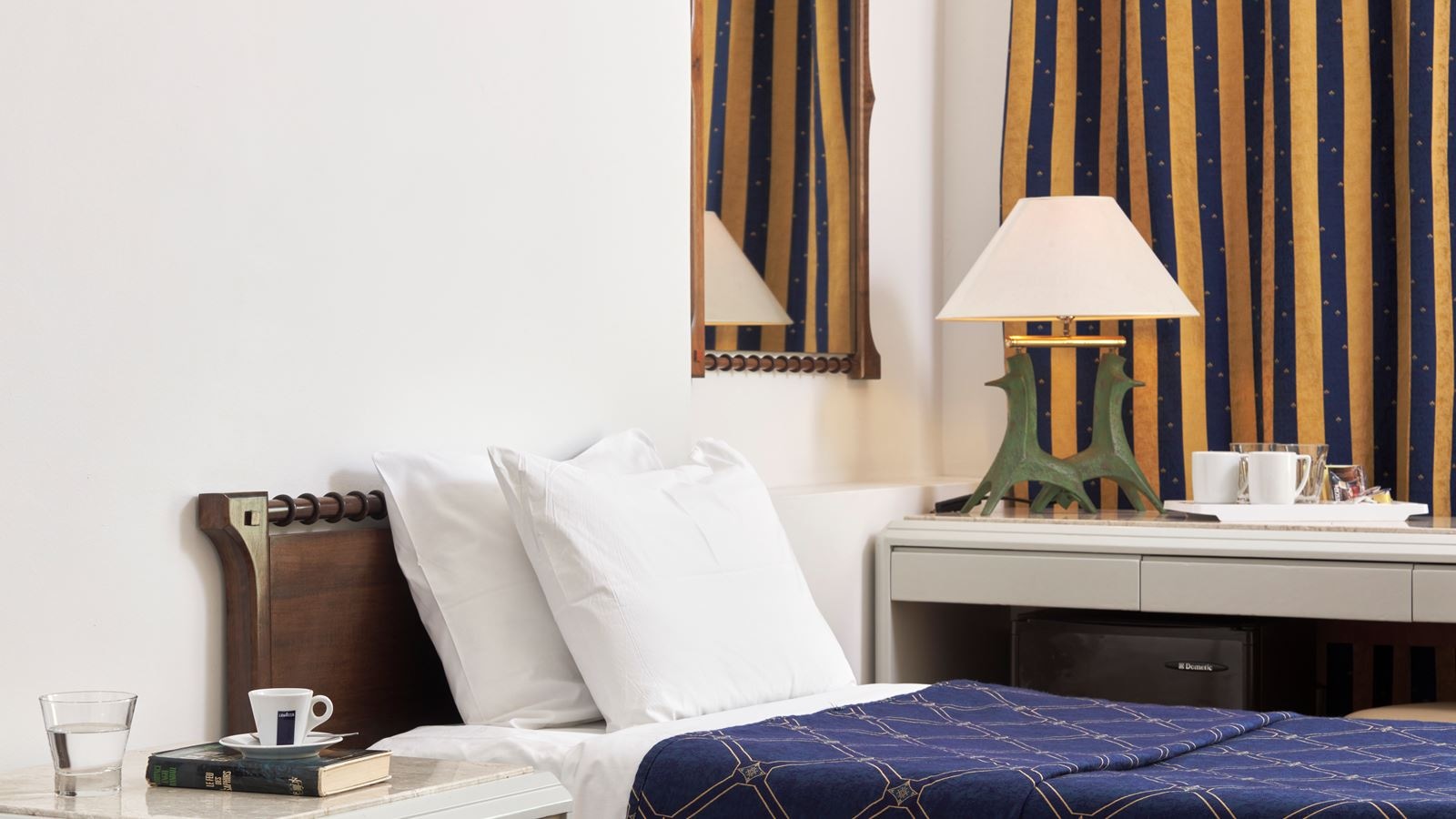 rooms-family-room-standard