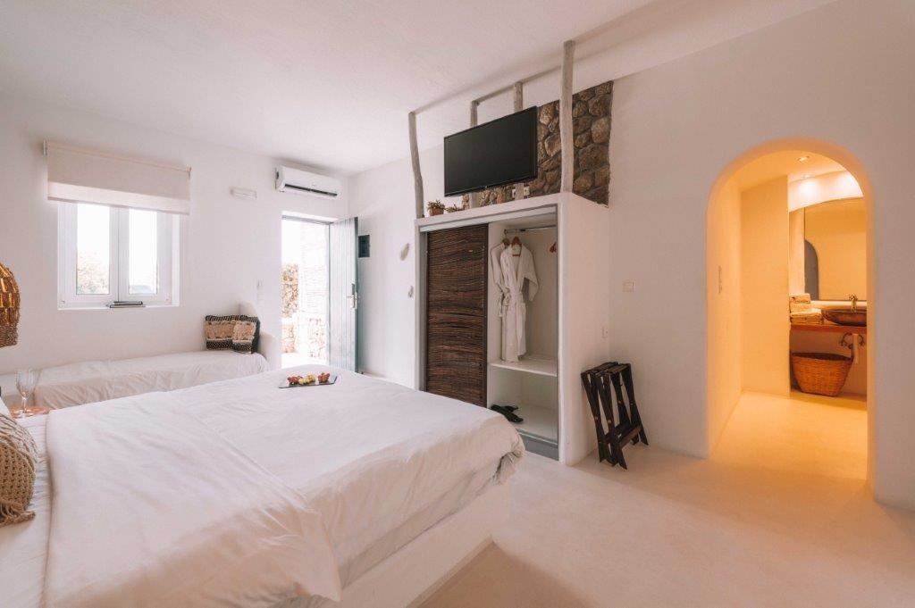 rooms-friends-and-family-room-3-guests