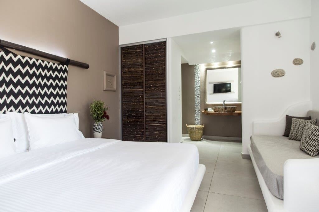 rooms-friends-and-family-room-3-guests