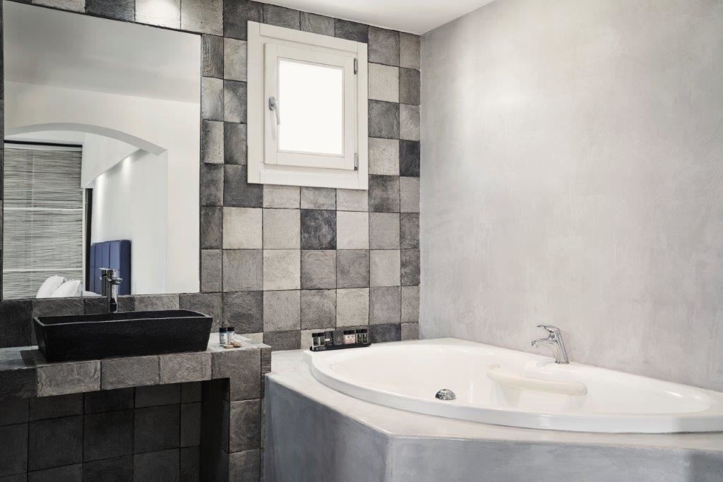 rooms-friends-and-family-room-3-guests