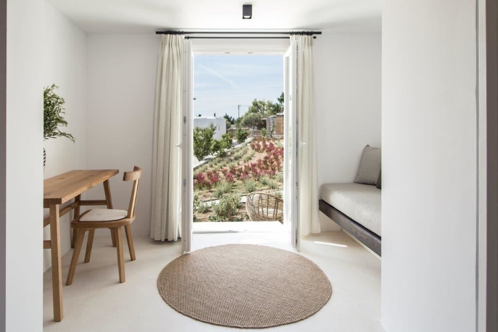 rooms-superior-double-surrounding-view