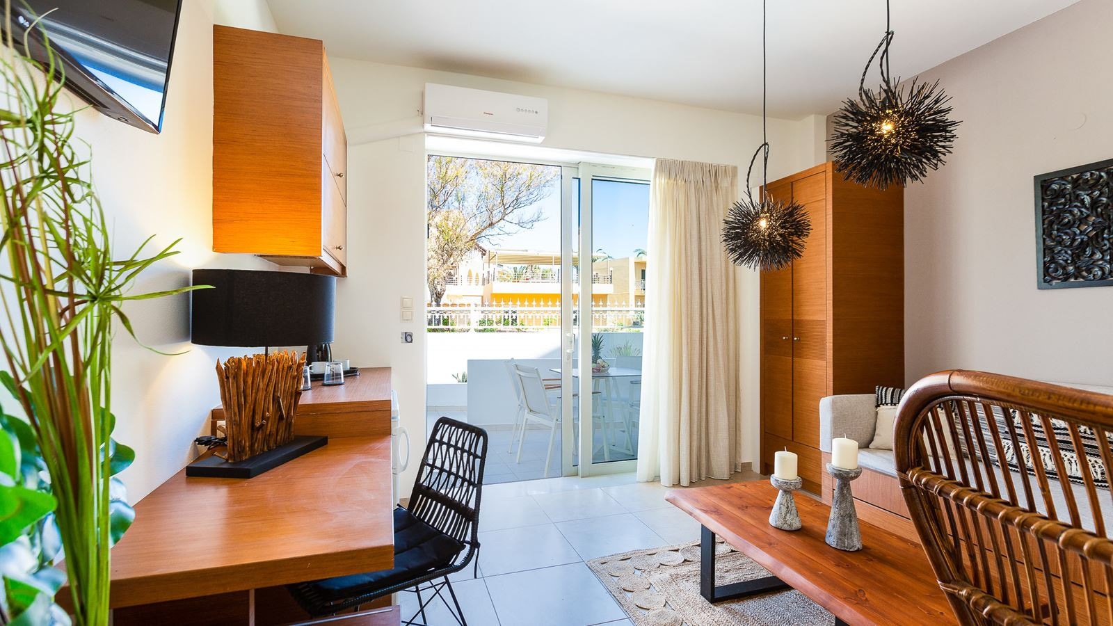 rooms-superior-double-gardenview-balcony-or-terrace