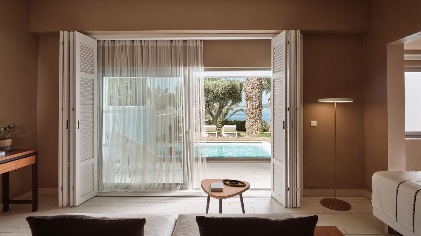 rooms-bungalow-sea-view-private-pool-terrace