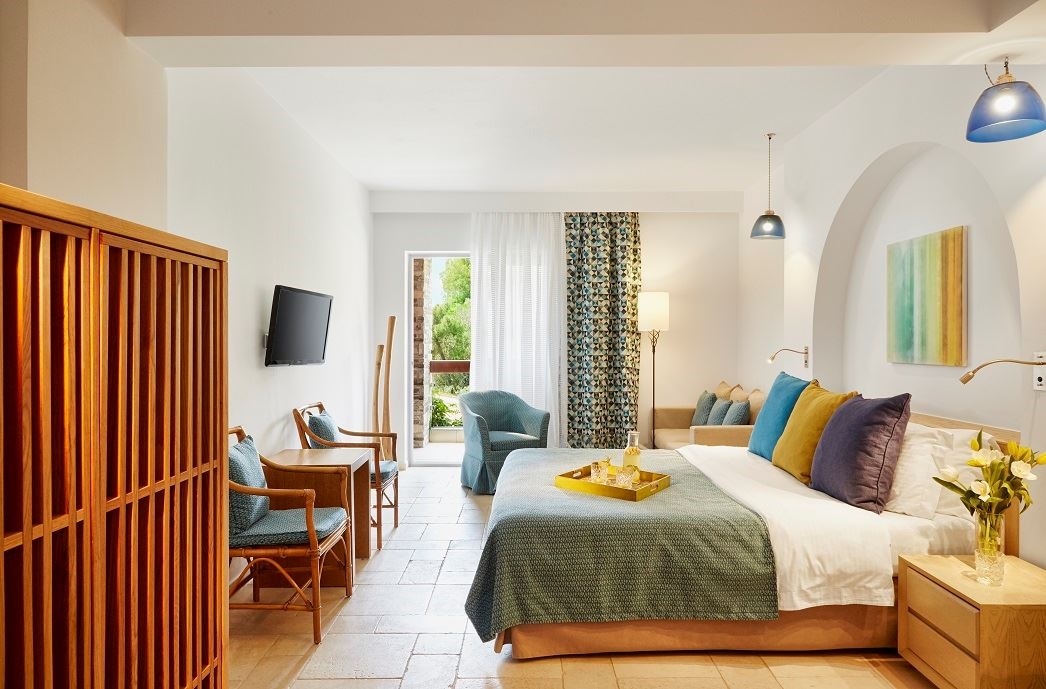 rooms-suite-junior-sea-view-balcony