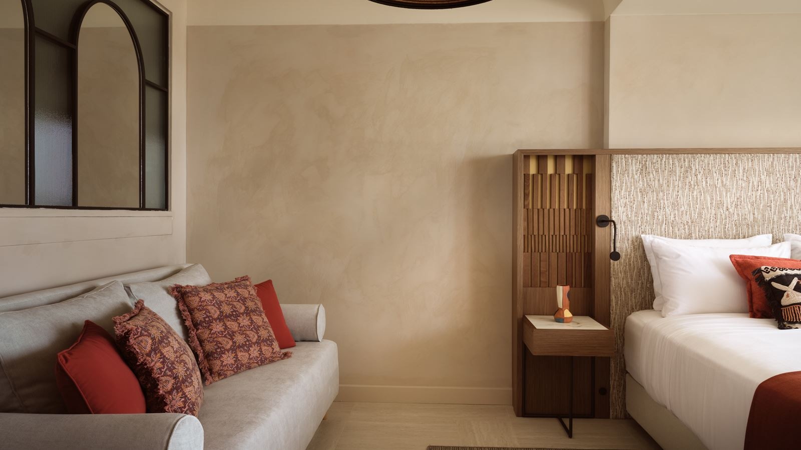 rooms-deluxe-junior-suite-sea-front