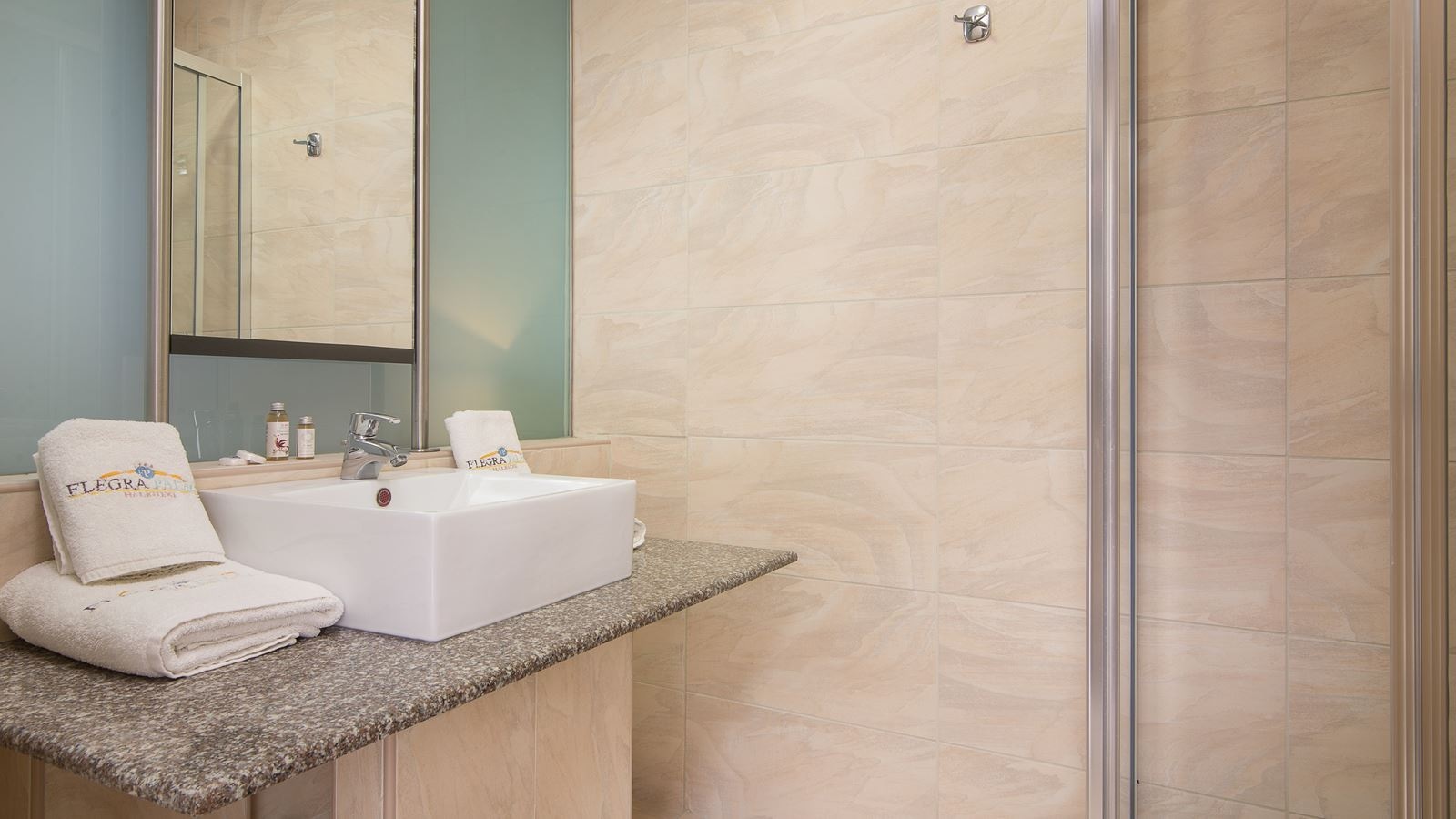 rooms-double-or-twin-premium-room