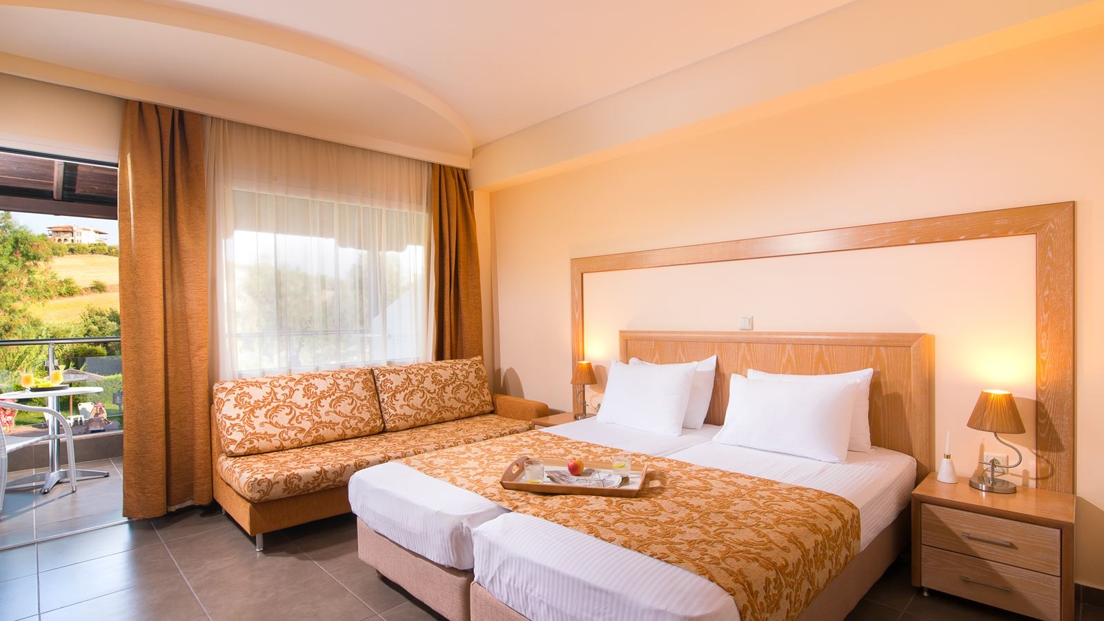 rooms-double-or-twin-pool-view