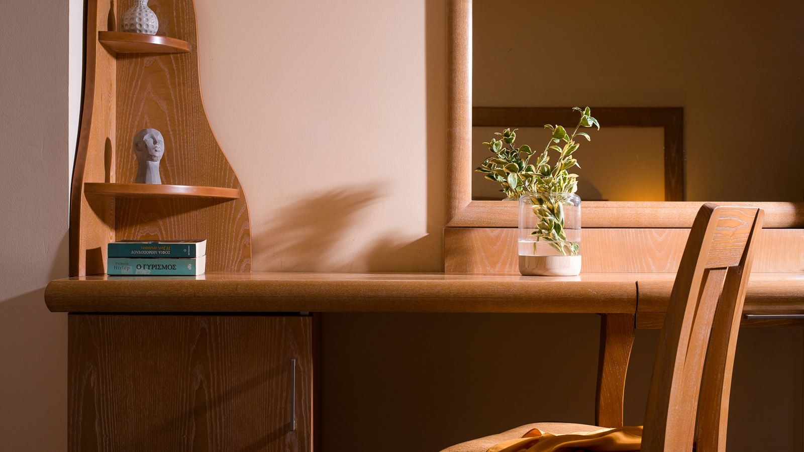 rooms-double-or-twin-pool-view